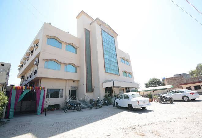 Hotel vijay resorts