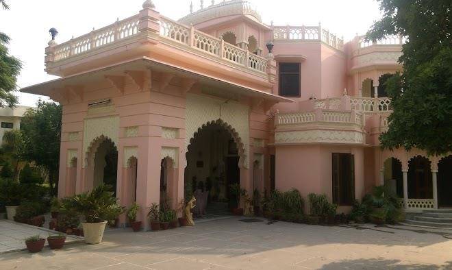 Savrupson heritage home