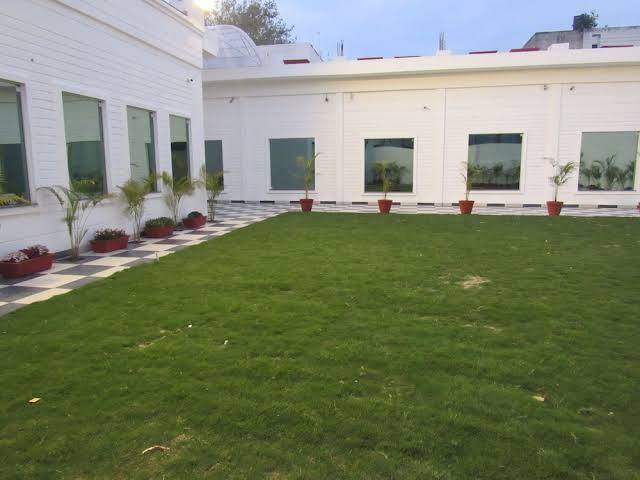 The English Garden Image