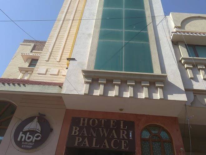 Hotel banwari palace