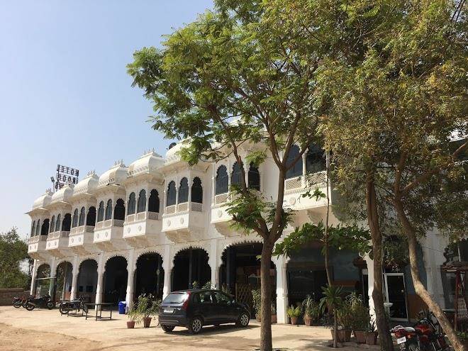 Roop shree hotel