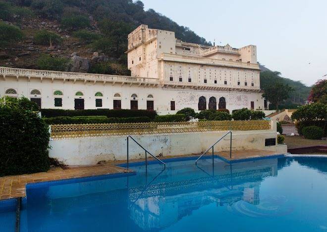 Bara bungalow kalwar jaipur