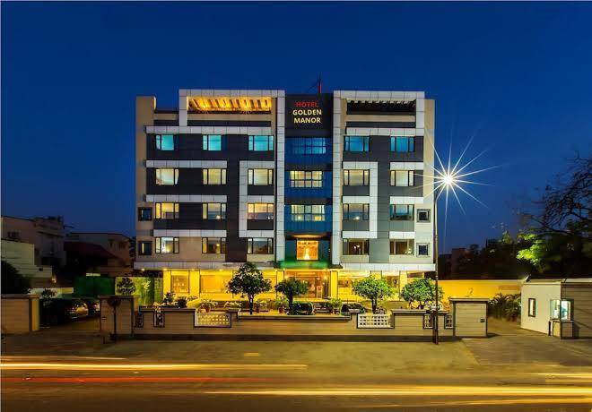 Hotel golden manor bani park