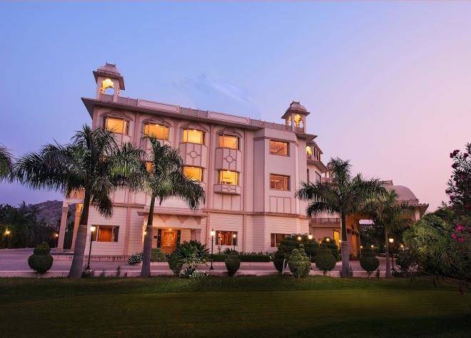 Kk royal hotel & convention centre