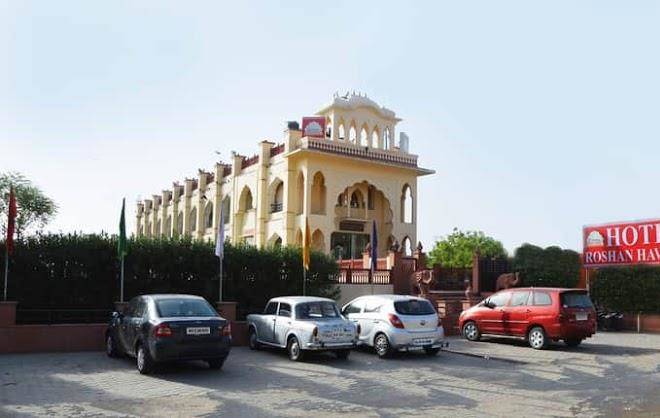 Hotel roshan haveli & resorts