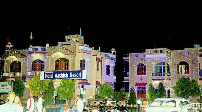 Hotel aashish resort