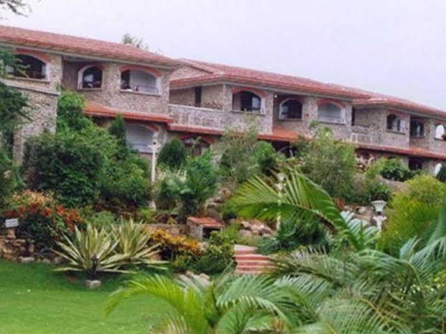 Cama rajputana club resort