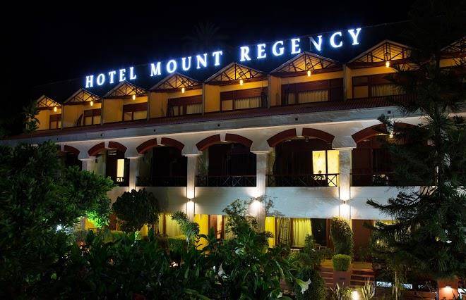 Hotel mount regency