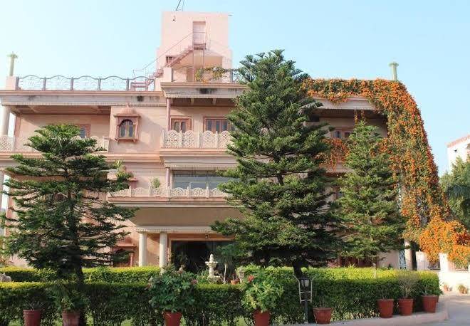 Hotel master paradise