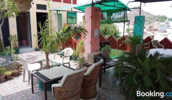 Hotel moonlight pushkar