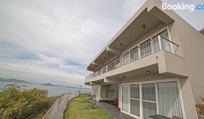 Jaisamand island resort