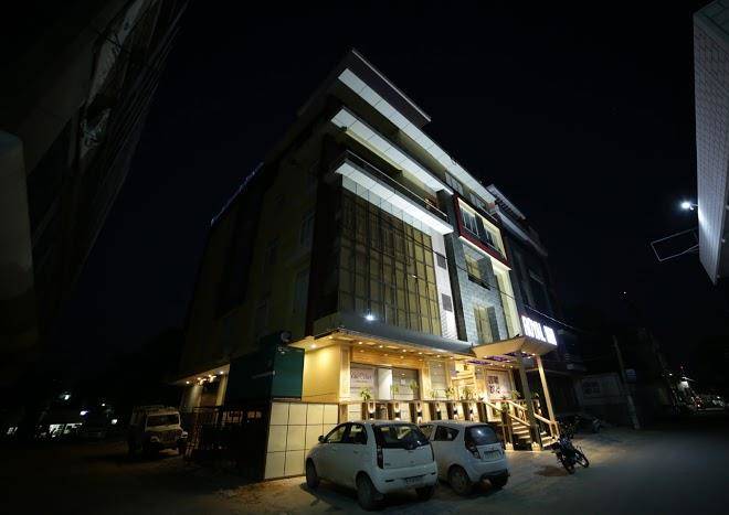 Hotel royal inn