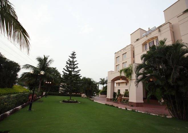 Hotel paras mahal