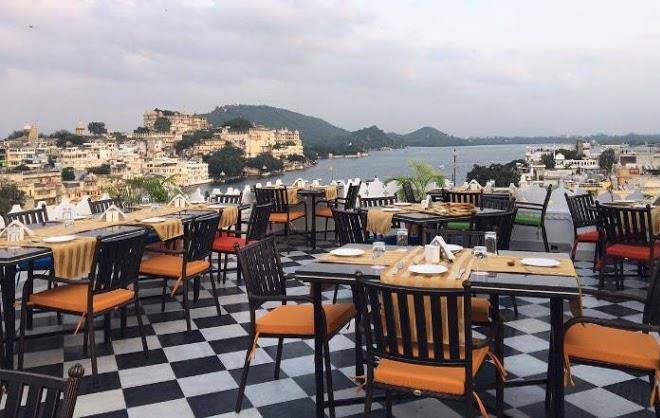 Rooftop restaurant karohi haveli
