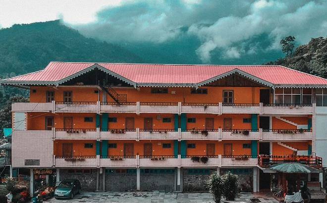 Smileland Hotel Image