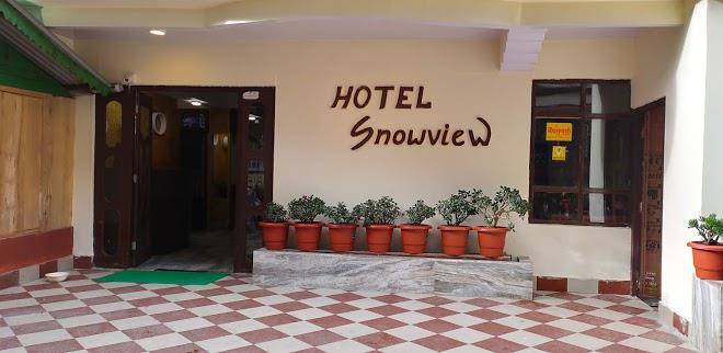 Hotel snow view on cloud nine