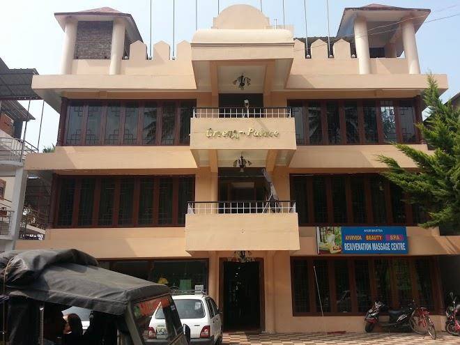 Hotel green palace thekkady