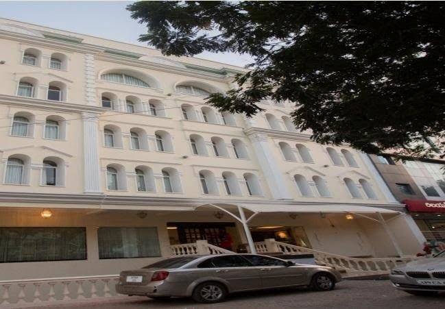 Royal Reve Hotel Image