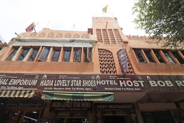Spot on 48690 hotel host