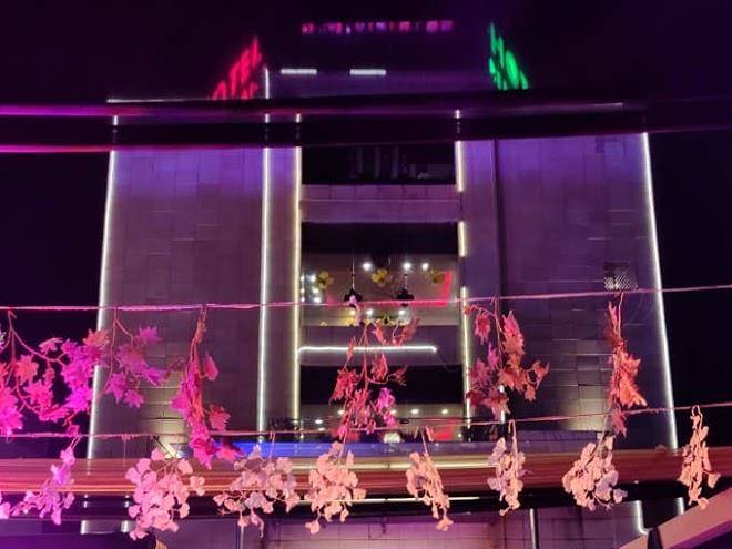 Hotel Jm Vistaraa Image