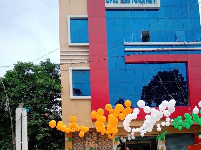 Hotel shivaya and up 52 restaurants
