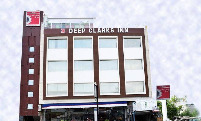 Deep clarks inn lucknow