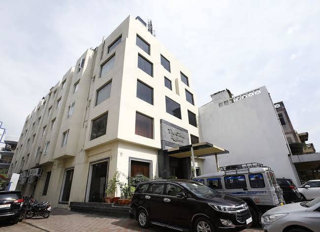 The Grand Radiant Image