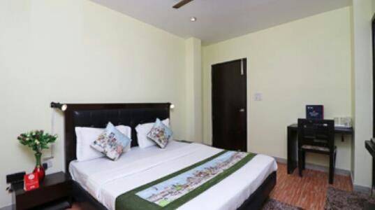 Hotel feather
