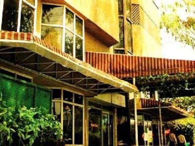 Nirula's hotel
