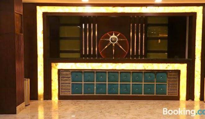 Hotel Varanasi Inn Image