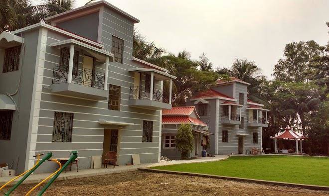 Country club chanakyapuri