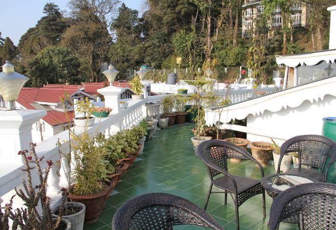 R j resorts ltd