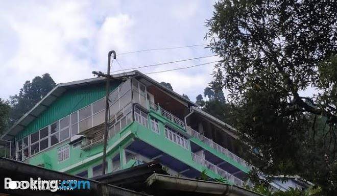 The journey's hotel everest glory