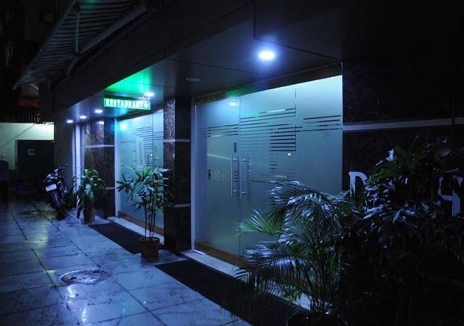 Hotel sudesh tower