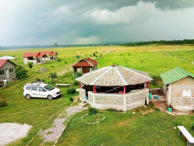Royal eco hut