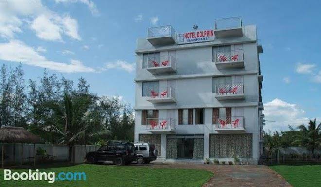 Dolphin hotel