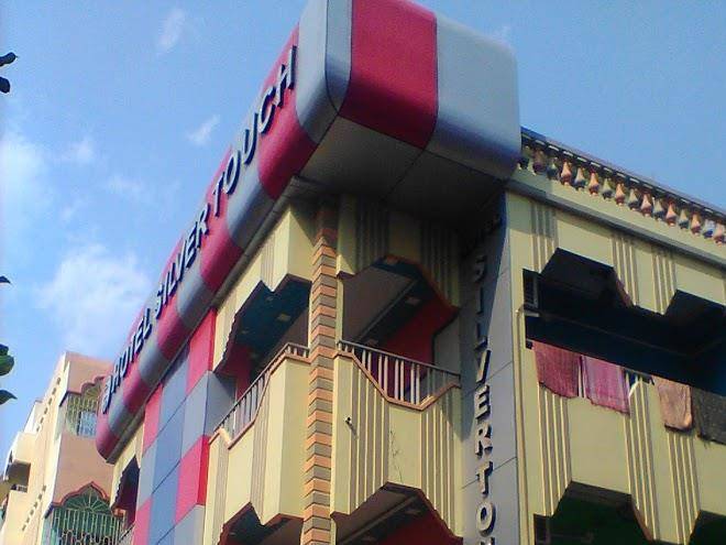 Hotel golden touch