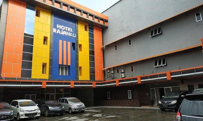 Hotel rajawali
