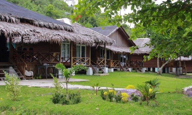 Batu rundung surf resort
