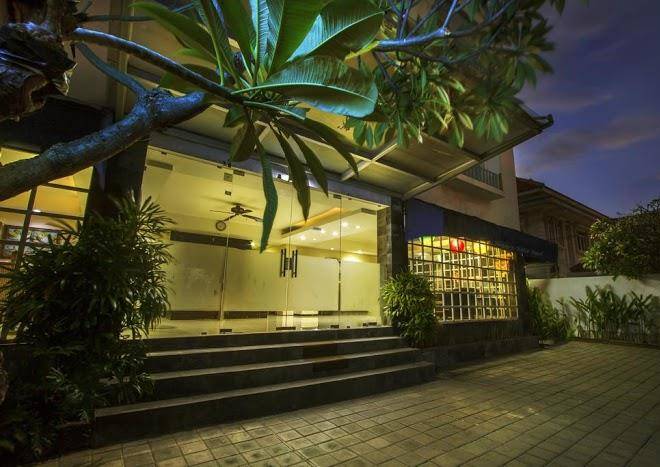 Kuta airport insta hotel
