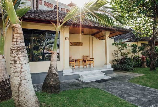 Kuta puri bungalows resort & spa