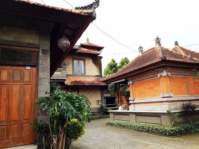 Munduk sari