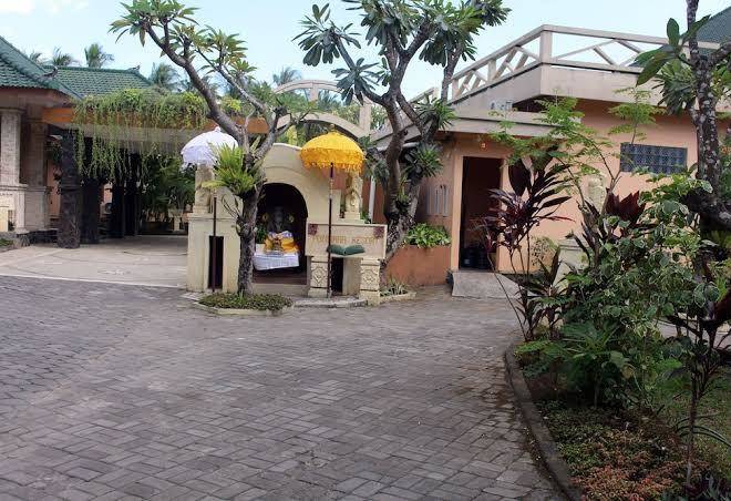 Poinciana resort