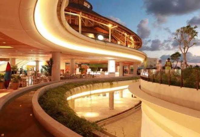 Hotel ratu ex queen hotel