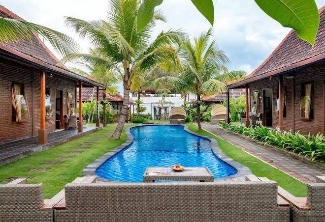 Arton resort & beach club
