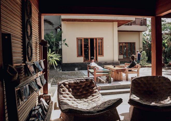 Hotel medewi beach inn
