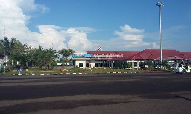 Hotel simpang empat