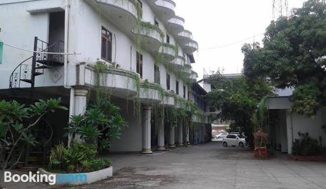 Pesona enasa merak hotel