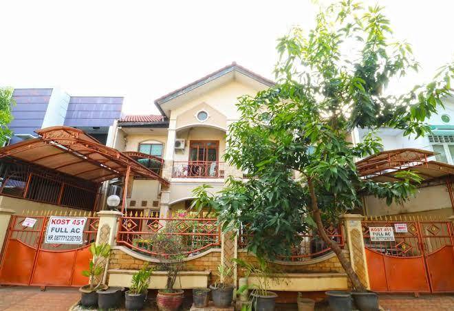 Rumah 451