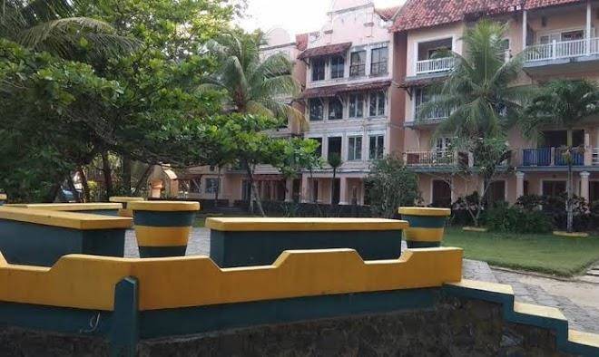 Hotel lippo carita selatan